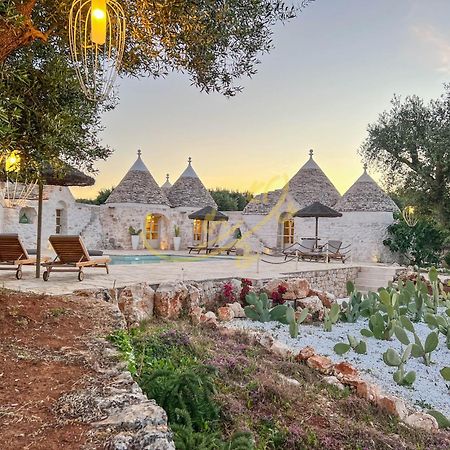 Trulli & Dimore - I Trulli Di Carole Остуни Екстериор снимка